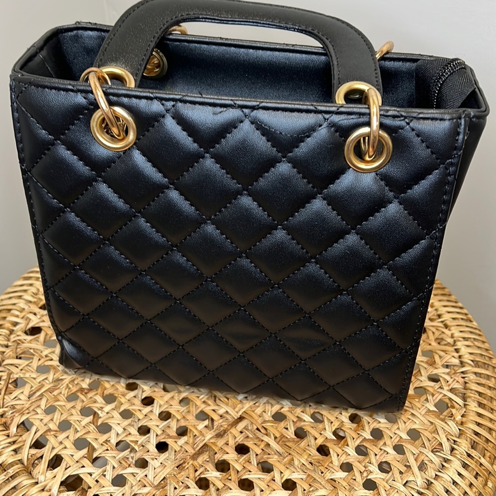 Lady black bag